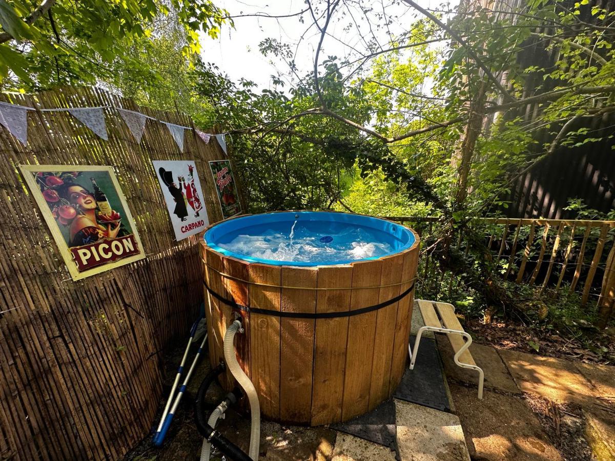 Remarkable Boultons Barn With Hot Tub Newton Abbot Extérieur photo